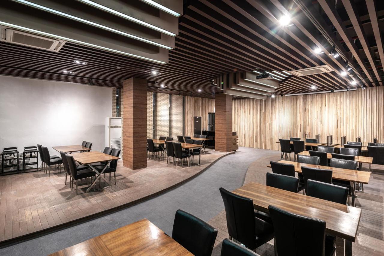 Jeonju Jazz Around Hotel Eksteriør billede