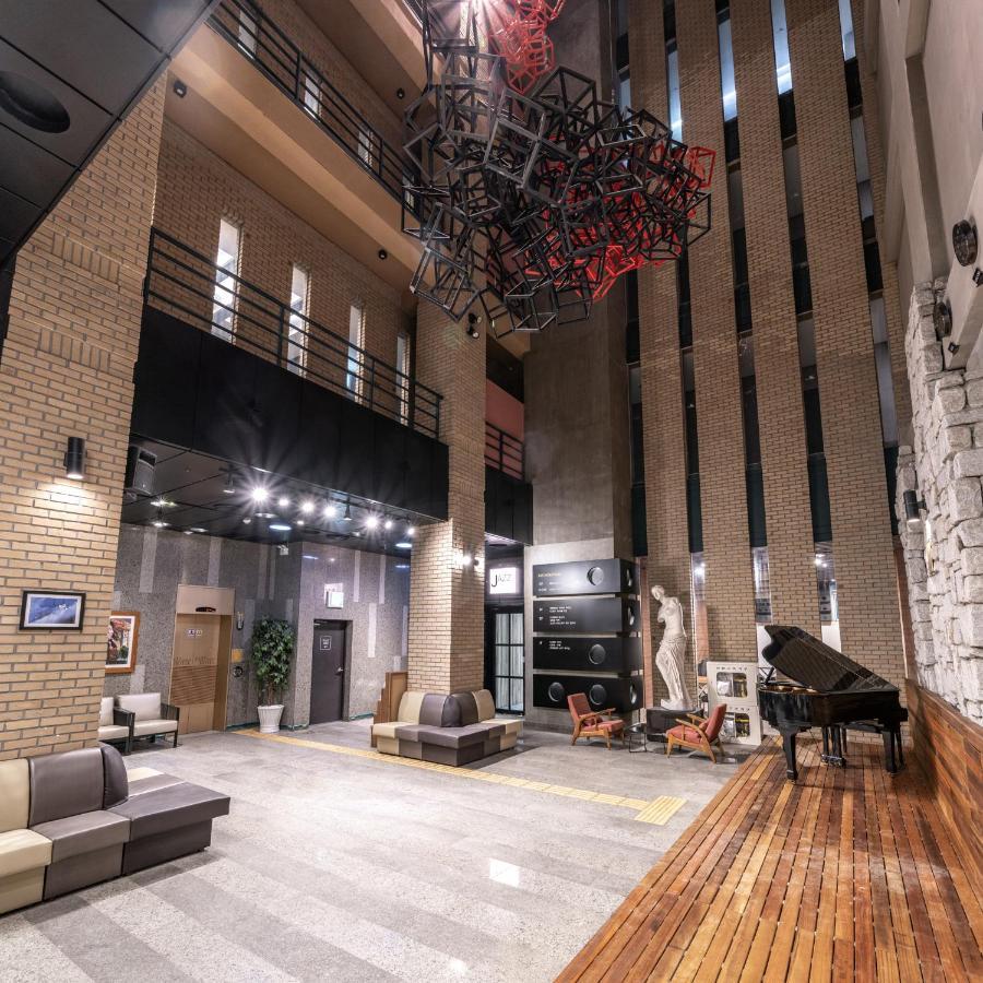 Jeonju Jazz Around Hotel Eksteriør billede