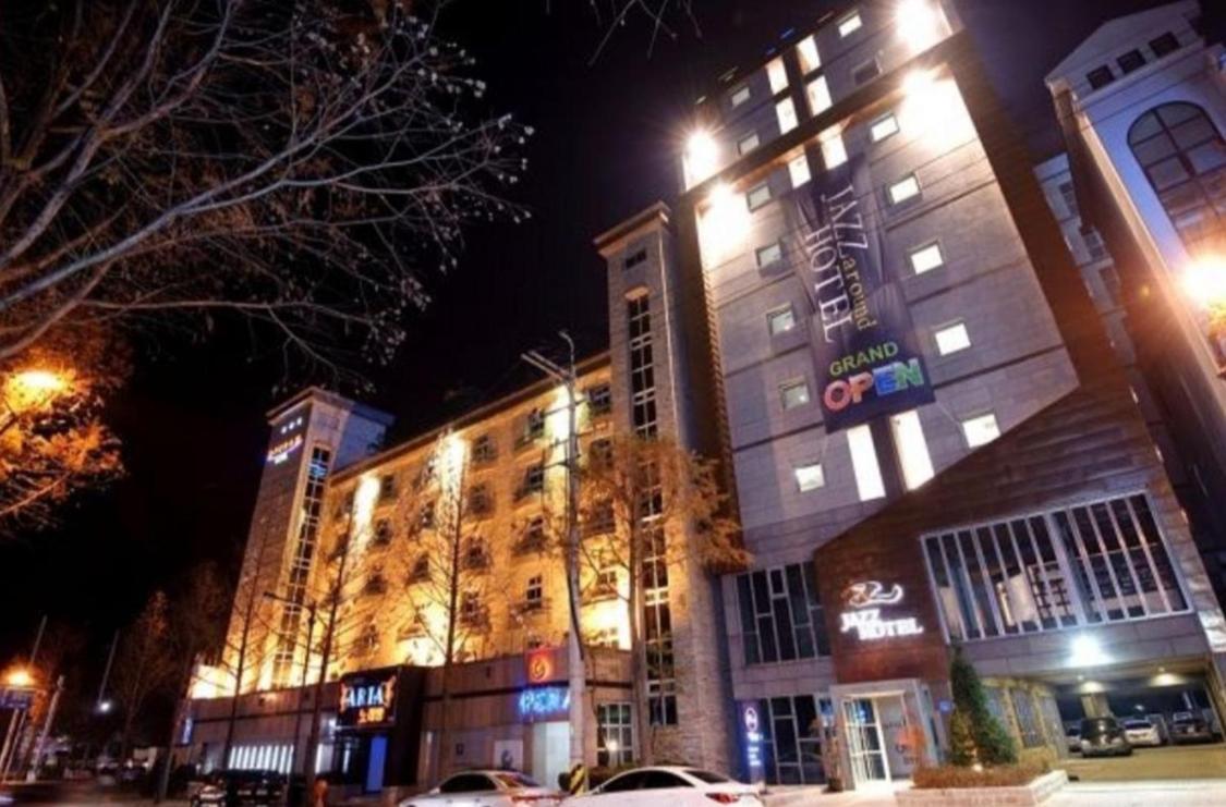 Jeonju Jazz Around Hotel Eksteriør billede