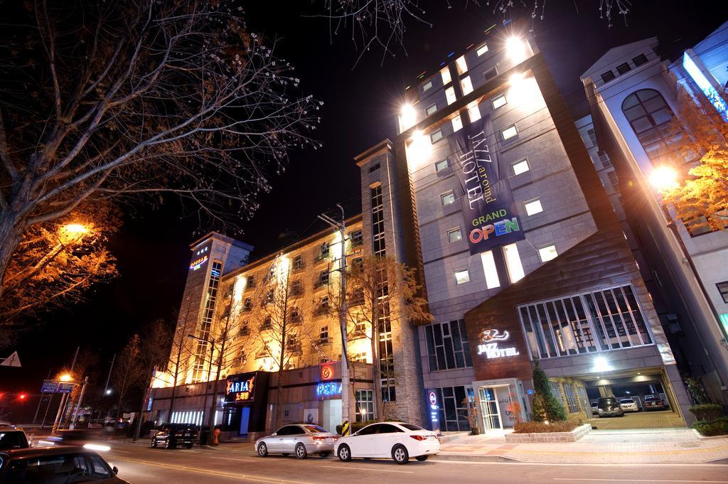 Jeonju Jazz Around Hotel Eksteriør billede